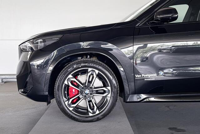 BMW iX1 eDrive20 67 kWh M Sport Edition | M Sportpakket Pro | Innovation Pack | Travel Pack | Trekhaak | Huisselectie