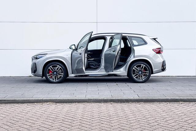 BMW iX1 eDrive20 67 kWh | M- Sport Pro | Premium Pack | Trekhaak |