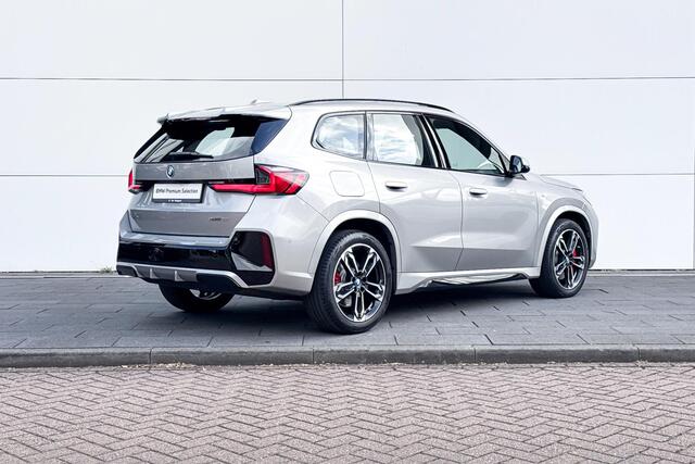 BMW iX1 eDrive20 67 kWh | M- Sport Pro | Premium Pack | Trekhaak |
