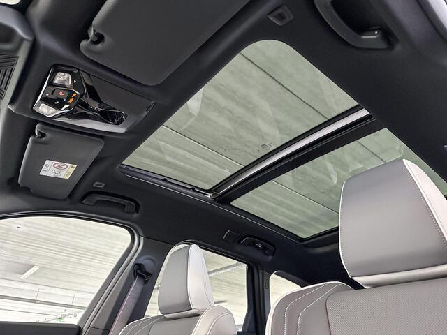 BMW iX1 eDrive20 67 kWh M Sport Edition | M Sportpakket Pro | Innovation Pack | Comfort Pack | Travel Pack | Trekhaak | Huisselectie