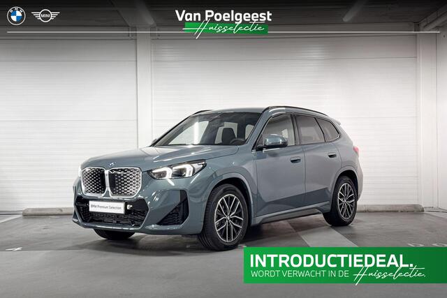 BMW iX1 eDrive20 | M-Sport | Harman/Kardon | Comfort Pack | Comfort access | Stoelverwarming | Driving Assistant | Parking Assistant | Huisselectie
