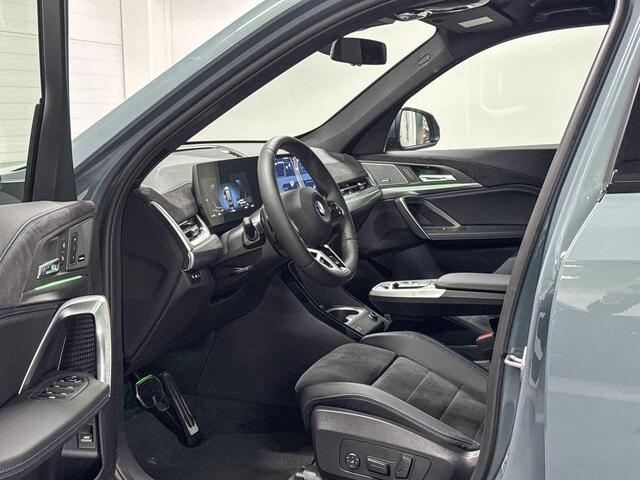 BMW iX1 eDrive20 | M-Sport | Harman/Kardon | Comfort Pack | Comfort access | Stoelverwarming | Driving Assistant | Parking Assistant | Huisselectie