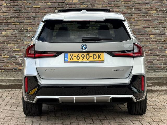 BMW iX1 XDRIVE30 67 KWH M-Sport SOH 98.67% Panodak HenK Headup