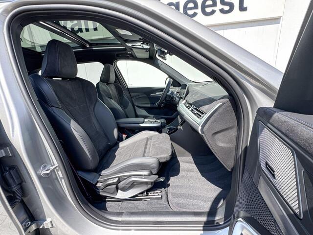 BMW iX1 eDrive20 | 67 kWh | M Sport | Panoramadak | Harman-Kardon | Premium Pack | Travel Pack |