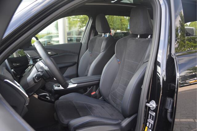 BMW iX1 eDrive20 M Sport / Trekhaak / Panoramadak / Comfort Access / Head-Up / Harman Kardon / Adaptieve LED / Parking Assistant Plus