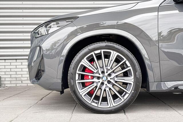 BMW iX1 eDrive20 67 kWh M Sport Edition