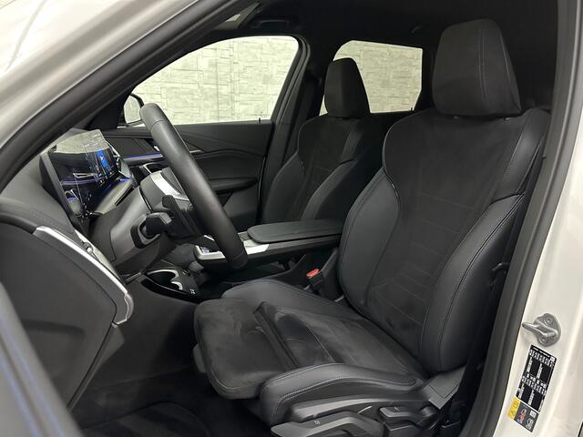 BMW iX1 30 313pk X-Drive M-Sport Performance | Adaptief Led | Sportstoelen | Keyless | 4WD | Adaptieve Cruise en Struurwielverw. voorbereid | Antraciet Hemel | Carplay | Sfeerverlichting | 1200kg Trekgewicht | Camera | Bovag Garantie.