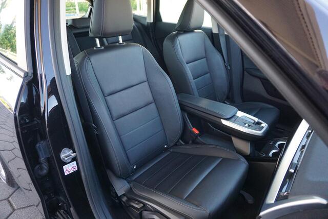 BMW iX1 xDrive30 Launch Edition 67 kWh