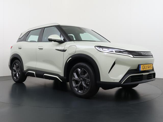 BYD ATTO 2 Boost 45 kWh DIRECT LEVERBAAR | Volledige BYD Fabrieksgarantie t/m 11-2030 of 150.000 km | Stoel & Stuurverwarming | Adaptieve Cruise | 360° Camera | Panoramadak | Dodehoekassistent | Origineel NL Auto