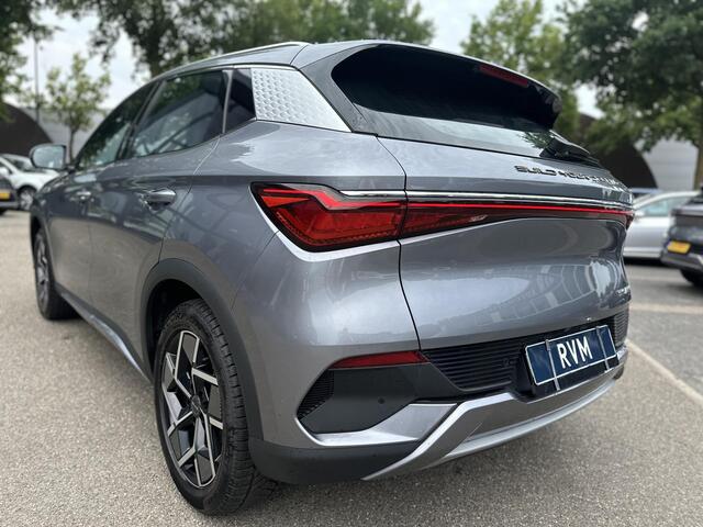 BYD Atto 3 Design Complete Auto | Panoramadak | Elektrische Kofferbak | 360° Camera | Rijklaar incl. Fabrieksgarantie t/m 2029 | Aandrijflijn & Accu tot 2031!