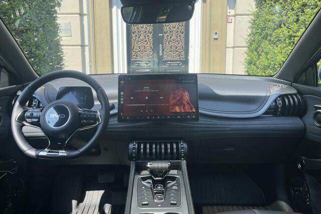 BYD Atto 3 Design 60 kWh PANO | ADAPTIVE | CARPLAY | STOELVENTILATIE | STOELVERWARMING | ELEK. STOELEN | 360 CAMERA | LEER | KEYLESS