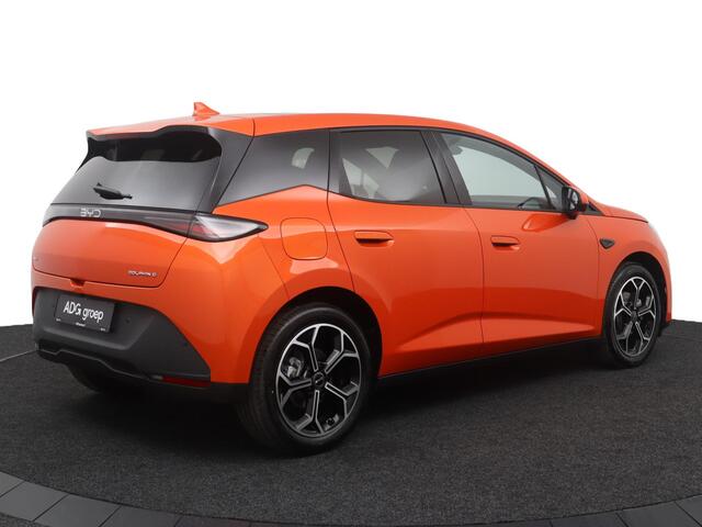 BYD Dolphin G DM-i Sport NIEUW/ 1040 KM / Sunset Orange / 105 EV / 360°-camera / HUD / Sport uitvoering