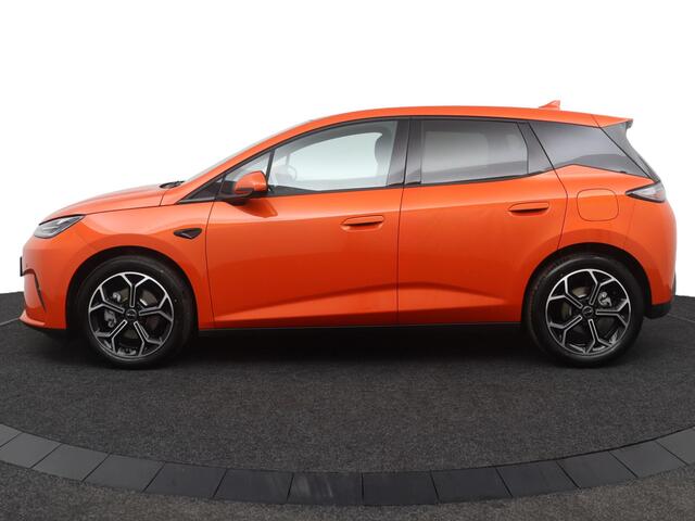 BYD Dolphin G DM-I Comfort | 105km WLTP | 360 graden camera | Panoramadak | HUD | Stoel/stuurverwarming