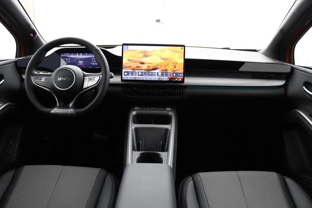 BYD Dolphin G DM-I Comfort | 105km WLTP | 360 graden camera | Panoramadak | HUD | Stoel/stuurverwarming