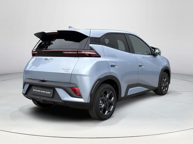 BYD Dolphin Surf Boost 43 kWh | Direct Leverbaar | 320 KM Actieradius WLTP | Elektrische Stoelen | Achteruitrijcamera | Voorraad Deals |