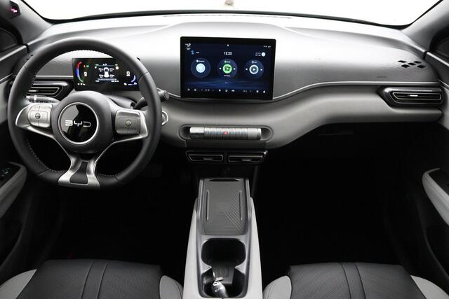 BYD Dolphin SURF Comfort 43 kWh Demo | Navigatie | Apple Carplay - Android Auto | 360 Graden Camera's