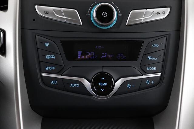 BYD ETP3 Standard 45 kWh Automaat|Navigatie|Achteruitrijcamera|