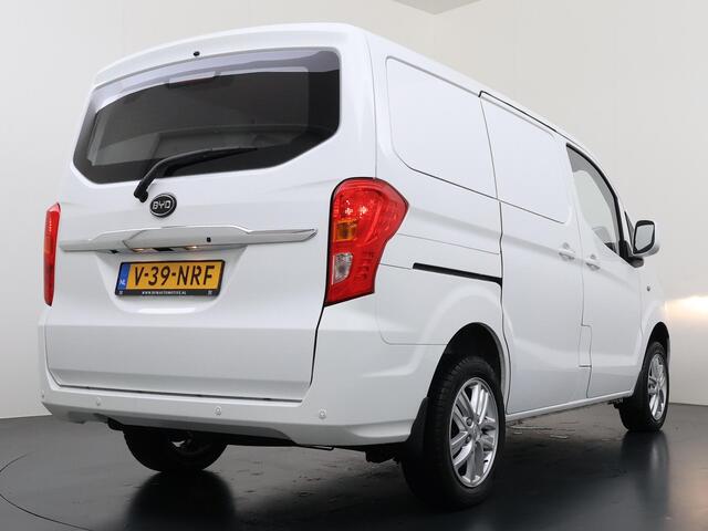 BYD ETP3 Standard 45 kWh VAN: ¤14.900,- EXCL. VOOR: ¤11.877,- EXCL. UW EINDEJAARSVOORDEEL: ¤3.023| CAMERA | STOELVERWARMING | KEYLESS | RIJKLAARPRIJS INCL. RESTERENDE FABRIEKSGARANTIE | BTW VERREKENBAAR |