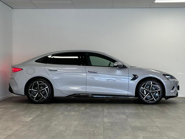 BYD Seal Excellence AWD 83 kWh l Licht Interieur l PANORAMADAK l HEAD UP DISPLAY l ADAPTIEVE VERING l 3.8S