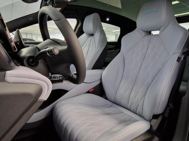 BYD Seal Excellence AWD 83 kWh l Licht Interieur l PANORAMADAK l HEAD UP DISPLAY l ADAPTIEVE VERING l 3.8S