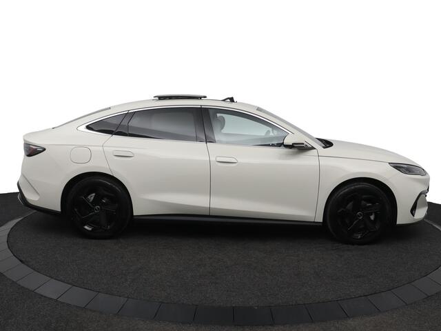 BYD Seal 6 DM-i Sedan Comfort Lite | Apple Carplay | Navigatie | 360 graden camera | Panoramadak |