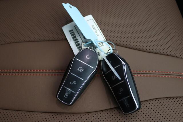 BYD Seal U 1.5 DM-i FWD Boost |1080 KM | Panorama dak | Apple Carplay | Navigatie | 360 graden camera