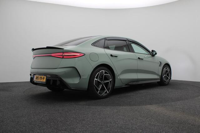 BYD Seal Design RWD 82.5 kWh 570 km | Apple Carplay | Android auto | stuur en stoelverwarming | 360 graden camera's | Warmtepomp |