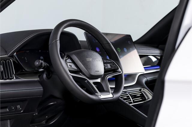 BYD Seal U 1.5 DM-i FWD Boost | Plug-In | S/K-Panodak | 360 Camera | App connect | Adapt. Cruise | Elek. Klep | Infinity audio | 19" |