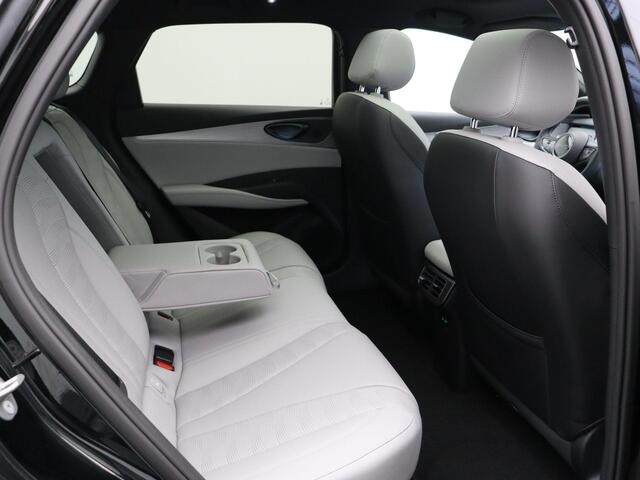 BYD Seal 6 Touring 1.5 DM-i Comfort | Stoelverwarming | Stoelventilatie | Panoramadak | 20 inch Velgen | Black Pack |