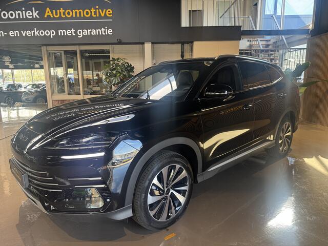 BYD Seal U PHEV DM-I Boost 1.5 DM-i FWD Panorama Leder interieur . El achterklep, Navigatie Draaibaar touchscreen . Een Comfort heeft veel groter gecombineerd bereik biedt (WLTP tot 1.080 - 1125 km)