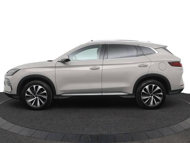 BYD Seal U 1.5 T DM-i AWD Design 1300kg trekgewicht | Panoramadak | 360 graden camera | Stuurverwarming/Stoelverwarming | Navigatie