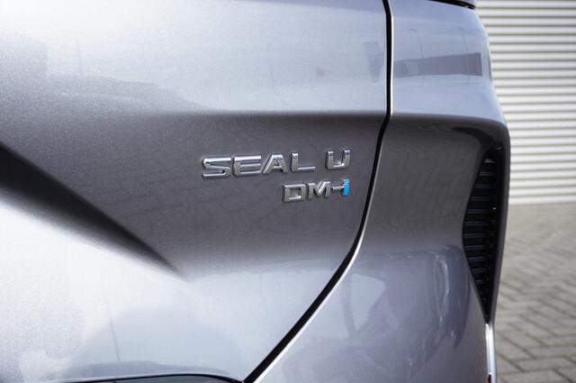 BYD Seal U 1.5 Turbo DM-i AWD Design 323 pk | 1.300 TREKGEWICHT | BOMVOL