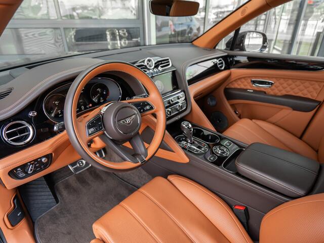 Bentley Bentayga 4.0 V8 | NAIM | Carbon | 24 inch Vossen