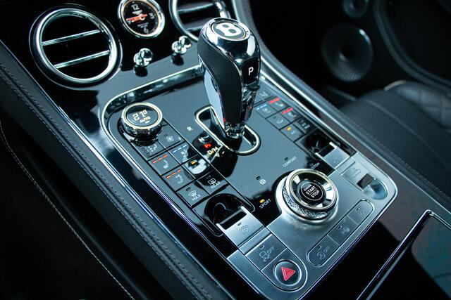 Bentley CONTINENTAL GTC 6.0 W12 635PK | Centenary | ACC | 360 Cam | Nightvision | Mulliner | Head Up | B&O | Neck Warm | Massage | Ventilatie | Lane & Side Assist | Softclose | Apple Carplay | 22"| Stuurverwarming | 100 Year Bentley | Dealer onderhouden.
