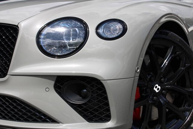 Bentley CONTINENTAL GT - Dealer onderhouden - Panoramadak - Sport uitlaat - 4.0 V8 Carbon Details - Zeer compleet - Bang & Olufsen Alcantara hemel - Head Up - Adaptive cruise control