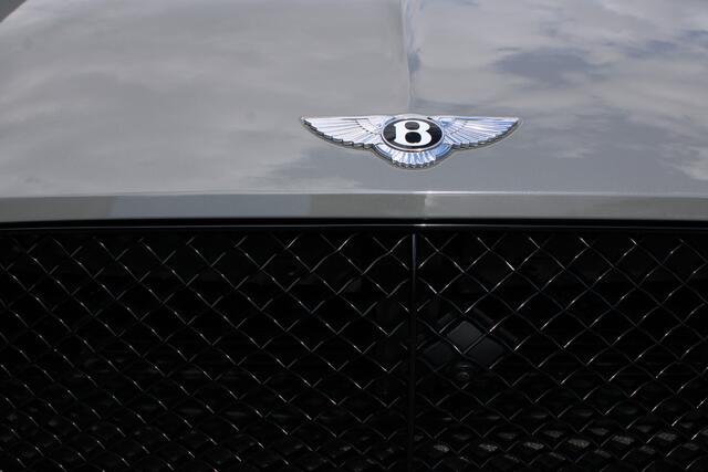 Bentley CONTINENTAL GT - Dealer onderhouden - Panoramadak - Sport uitlaat - 4.0 V8 Carbon Details - Zeer compleet - Bang & Olufsen Alcantara hemel - Head Up - Adaptive cruise control