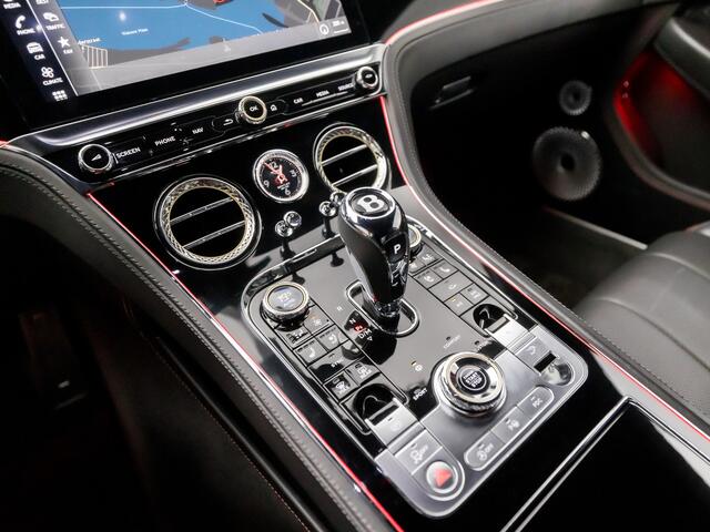 Bentley CONTINENTAL GT 4.0 V8 Mulliner (DEALER ONDERHOUDEN, ROTATING DISPLAY, 22 INCH, SFEERVERLICHTING, BANG & OLUFSEN, DIAMOND STITCHING, STOELVERKOELING/VERWARMING, NIGHT VISION, MASSAGE, NIEUWSTAAT)