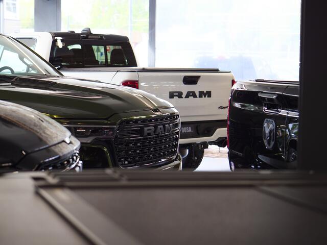 Cadillac ESCALADE 6.2 V8 | Sport | Luchtvering / Panoramadak / 7 Seats