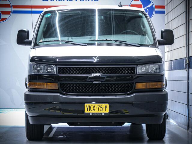 Chevrolet CHEVY VAN Fiscale waarde slechts ¤ 38.392,-, lage bijtelling! | Express 2500 V8 6.0L 6-persoons dubbelcabine | 3500 kg trekken