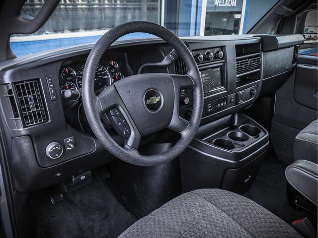Chevrolet CHEVY VAN Fiscale waarde slechts ¤ 38.392,-, lage bijtelling! | Express 2500 V8 6.0L 6-persoons dubbelcabine | 3500 kg trekken