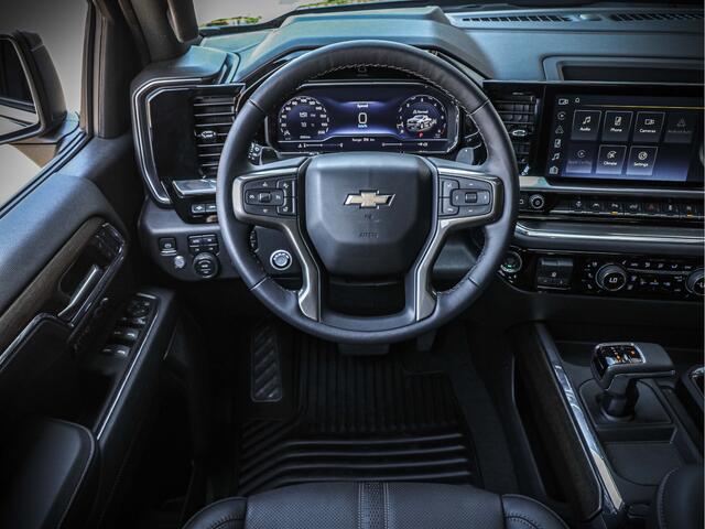 Chevrolet SILVERADO 1500 High Country | Black Ops Dark Ash Metallic | 6.2L V8