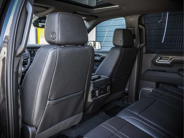 Chevrolet SILVERADO 1500 High Country | Black Ops Dark Ash Metallic | 6.2L V8