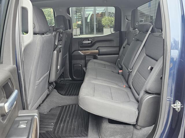 Chevrolet SILVERADO CREW CAB 5.3L V8 RST