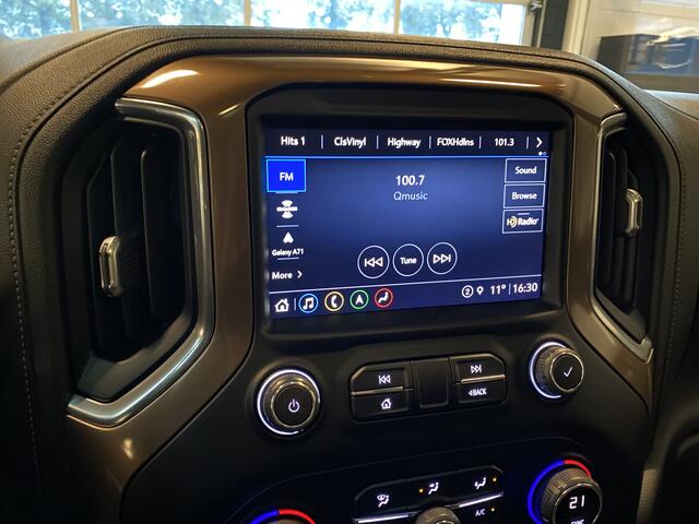 Chevrolet SILVERADO CHEVROLET High Country 6.2 V8 420 PK Schuif kanteldak, Navigatie, Laadbak cover, BPM VRIJ