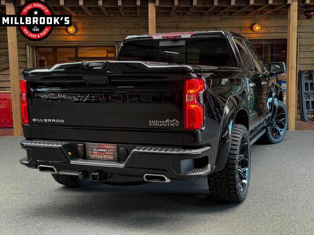 Chevrolet SILVERADO High Country, Widebody, 4Play velgen, LPG, Bedcover in kleur, Adaptieve Cruise control,