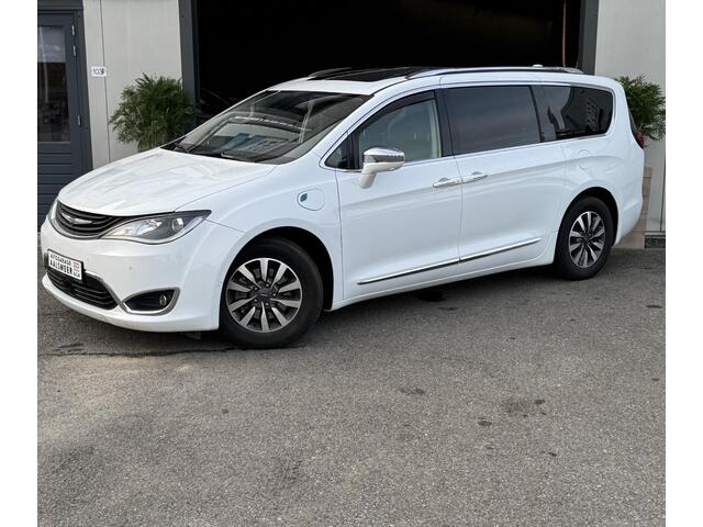 Chrysler PACIFICA 3.6 V6 -PLUG -IN-HYBRIDE LIMITED / PANO / 360 CAMERA / 7PERSOONS /