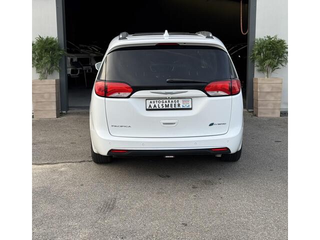 Chrysler PACIFICA 3.6 V6 -PLUG -IN-HYBRIDE LIMITED / PANO / 360 CAMERA / 7PERSOONS /