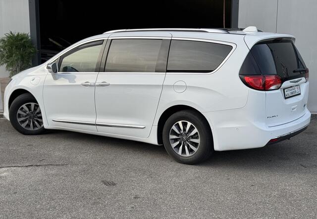 Chrysler PACIFICA 3.6 V6 -PLUG -IN-HYBRIDE LIMITED / PANO / 360 CAMERA / 7PERSOONS /