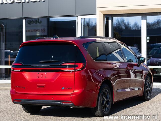 Chrysler PACIFICA Plug-In-Hybrid 3.6i V6 Limited S Aut Red Hot Pearl