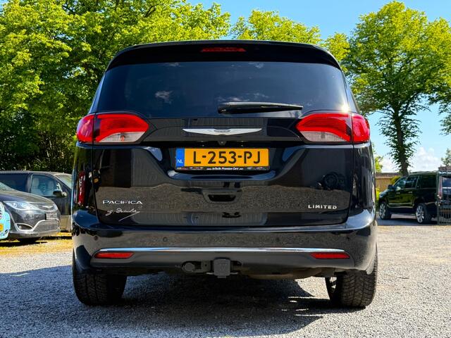 Chrysler PACIFICA 3.6 V6 LIMITED J.DAIMLER RT BLACK STOW&GO 3xTV/DVD/APPS